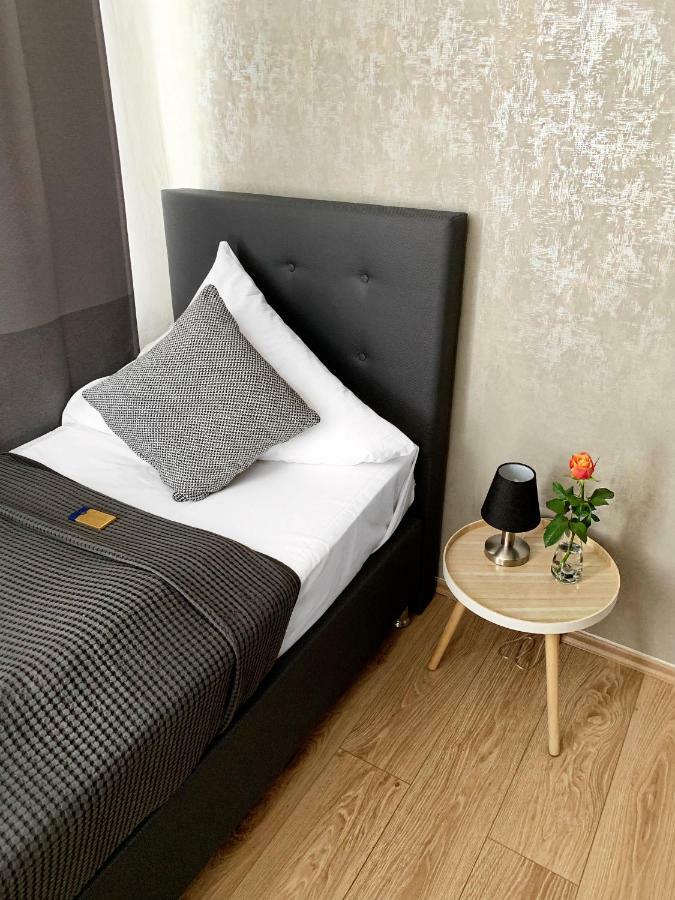 Hotel Restaurant Zum Loewen Duisburg Eksteriør bilde