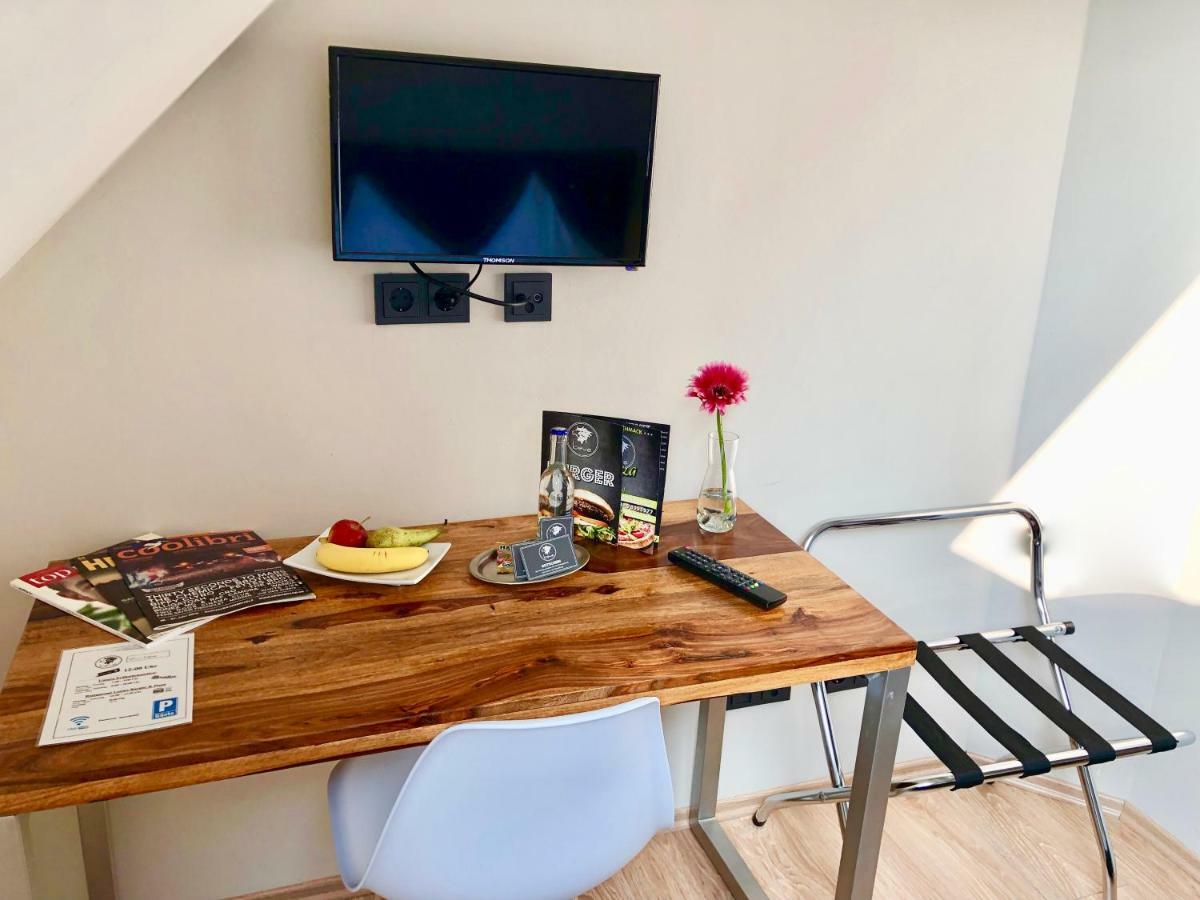 Hotel Restaurant Zum Loewen Duisburg Eksteriør bilde