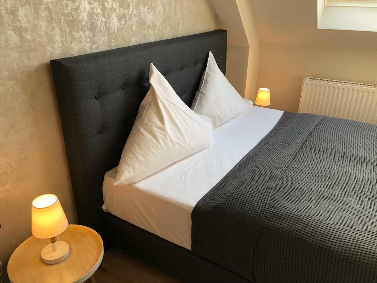 Hotel Restaurant Zum Loewen Duisburg Eksteriør bilde